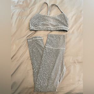 Lululemon leggings and bra set